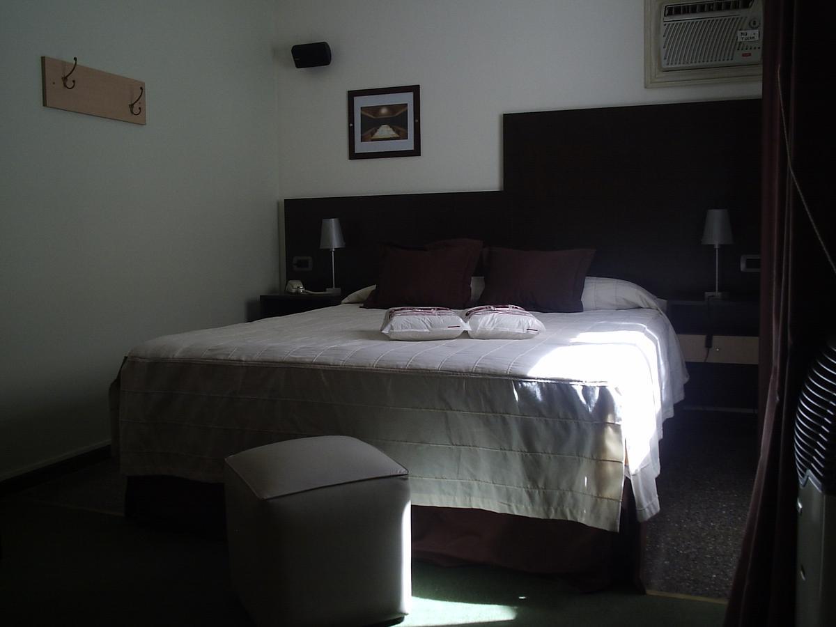 Hostal Del Sol Tunuyán Buitenkant foto